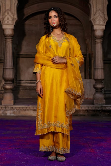 Buy_Charu Makkar_Mustard Shantoon, Organza Embroidery, Zari V-neck Juhika Kurta Set _Online_at_Aza_Fashions