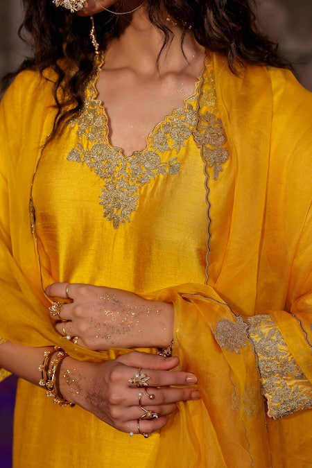 Shop_Charu Makkar_Mustard Shantoon, Organza Embroidery, Zari V-neck Juhika Kurta Set 