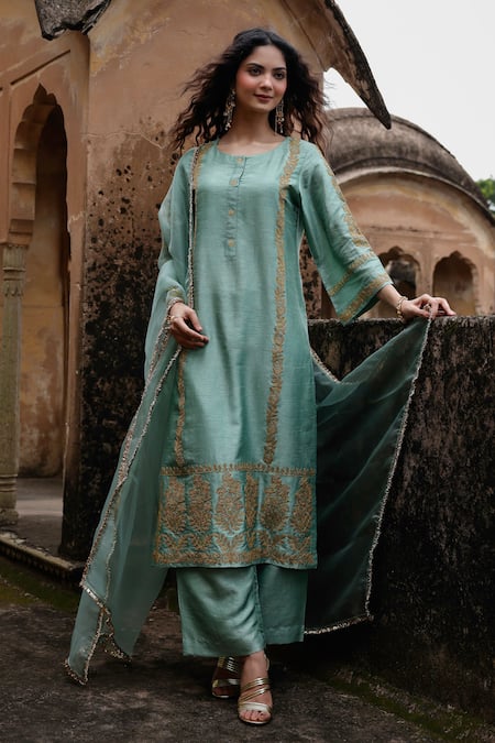 Charu Makkar Alizeh Embroidered Kurta Set 
