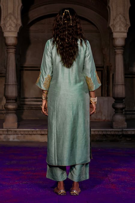 Charu Makkar Mahika Embroidered Kurta Set 