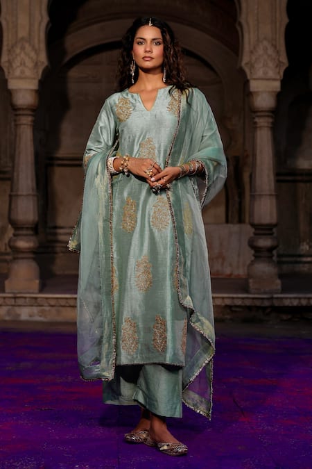 Charu Makkar Mahika Embroidered Kurta Set 