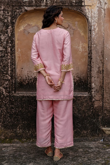 Charu Makkar Jasmin Embroidered Kurta Set 