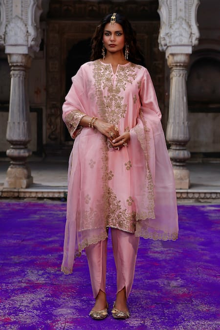 Shop_Charu Makkar_Pink Silk, Organza Embroidery Split V-neck Kubra Kurta Set _Online_at_Aza_Fashions