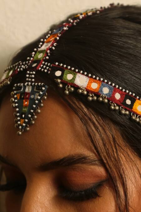 Buy_NAKHREWAALI_Multi Color Jhakaas Matha Patti _Online_at_Aza_Fashions