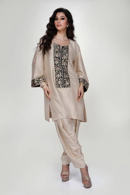 Ranian Dogri Kurta & Dhoti Salwar Set 