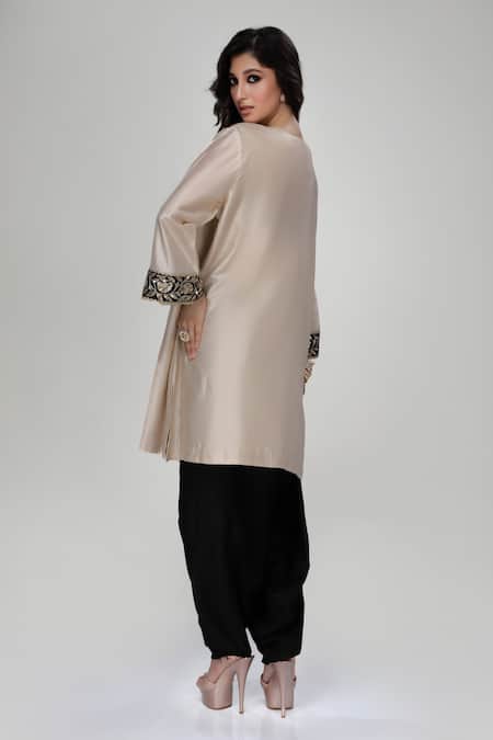 Ranian Embroidered Dogri Kurta & Dhoti Salwar Set  
