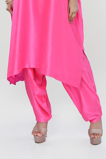 Ranian_Pink Silk Embroidery, Zari V-neck Wrinkled Kaftan And Dhoti Salwar Set _Online_at_Aza_Fashions