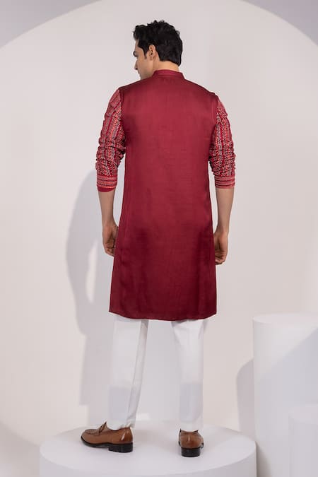 Yoseba Aagya Embroidered Kurta & Pyjama Set 