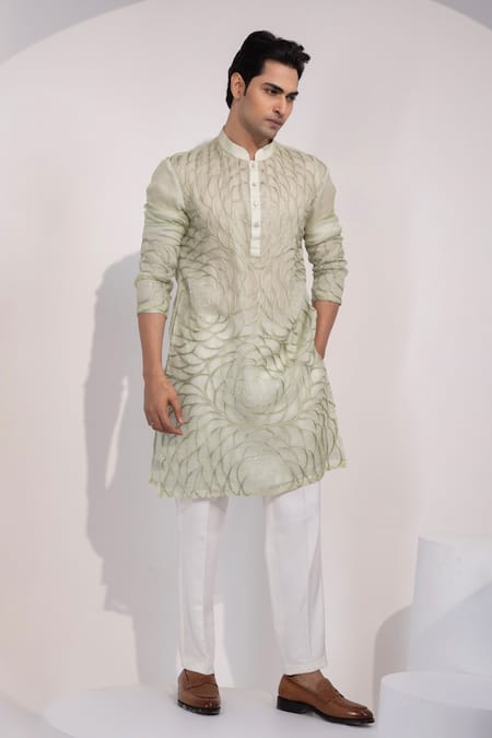 Yoseba Jaalika Embroidered Kurta & Pyjama Set 