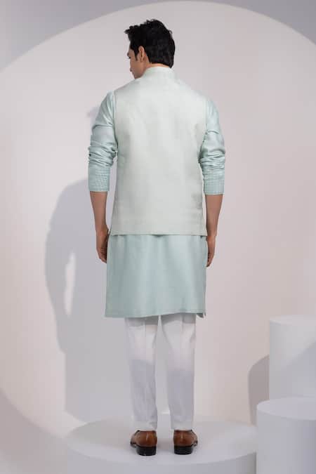 Yoseba Pista Noor Gulzar Noor Gulzar Floral & Bird Embroidered Nehru Jacket 