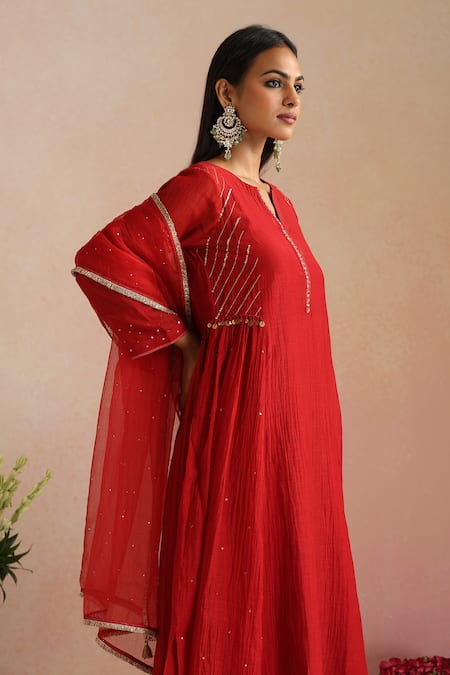 Trendy Tokari_Red Chanderi Silk, Cotton, Organza Embroidery, Sequins, Zari Hand Kurta Set _Online_at_Aza_Fashions