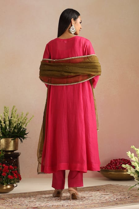 Trendy Tokari Hand Embroidered Chanderi Kurta & Pant Set 