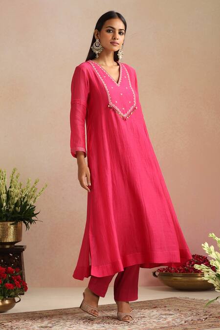 Buy_Trendy Tokari_Magenta Chanderi Silk, Cotton, Organza Embroidery, Hand Kurta And Pant Set _Online_at_Aza_Fashions