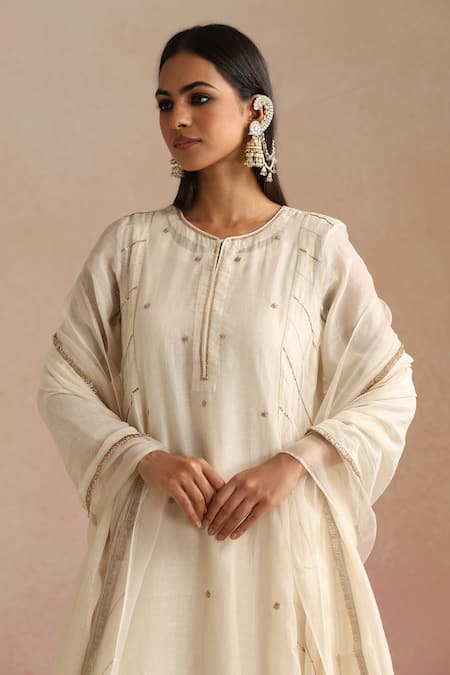 Trendy Tokari_Ivory Chanderi Silk, Cotton, Organza Embroidery, Sequins, Zari Hand Kurta Set _Online_at_Aza_Fashions