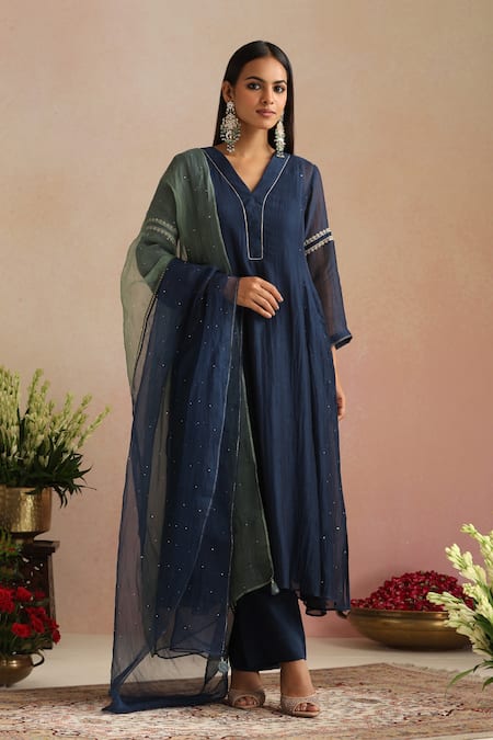 Trendy Tokari Hand Embroidered Chanderi Kurta Pant Set 