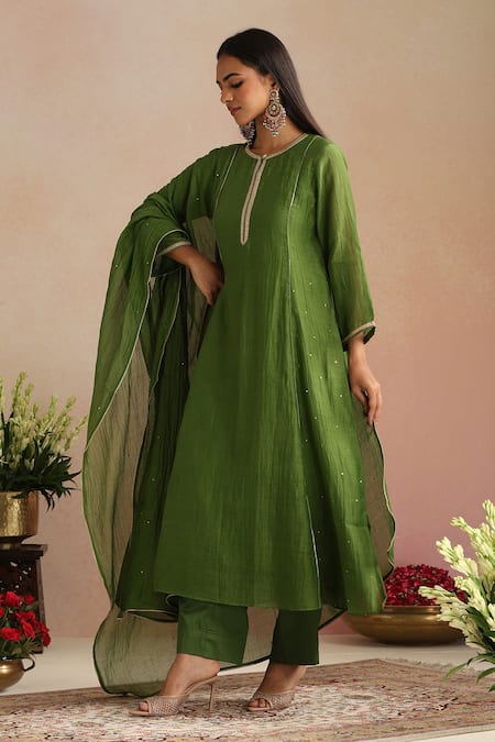 Trendy Tokari Chanderi Hand Embroidered Kurta Set 