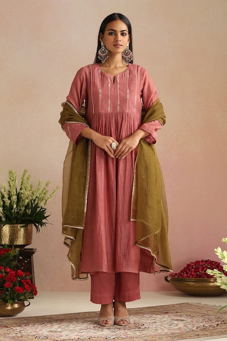 Trendy Tokari Hand Embroidered Chanderi Kurta Pant Set 