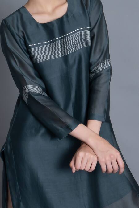 Khat Mint Chanderi Silk Embroidery Round Neck Kurta at Aza Fashions Khat_Mint Chanderi Silk Embroidery Round Neck Kurta _at_Aza_Fashions