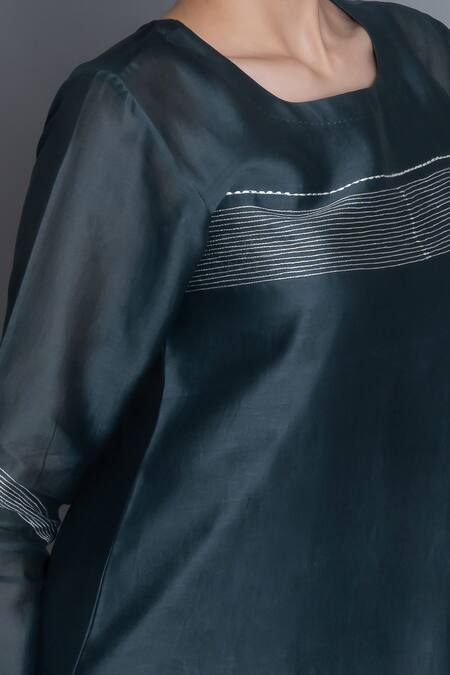 Buy Khat Mint Chanderi Silk Embroidery Round Neck Kurta Set With Scarf Buy_Khat_Mint Chanderi Silk Embroidery Round Neck Kurta Set With Scarf