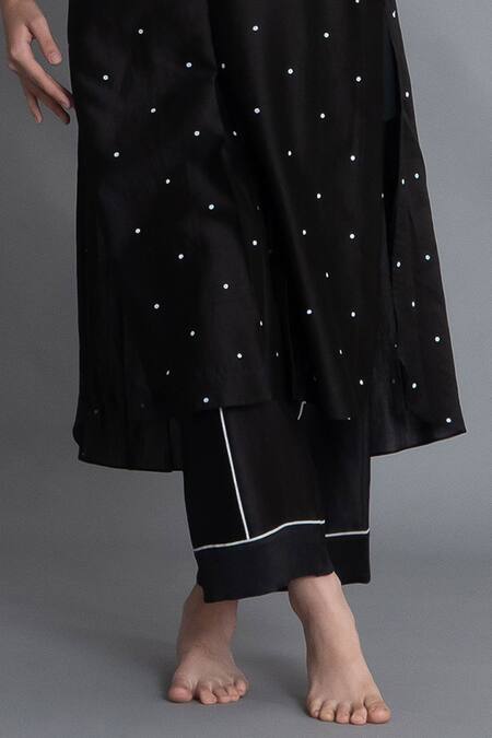 Khat Black Chanderi Silk Embroidery Round Neck Printed Kurta Set Online at Aza Fashions Khat_Black Chanderi Silk Embroidery Round Neck Printed Kurta Set _Online_at_Aza_Fashions