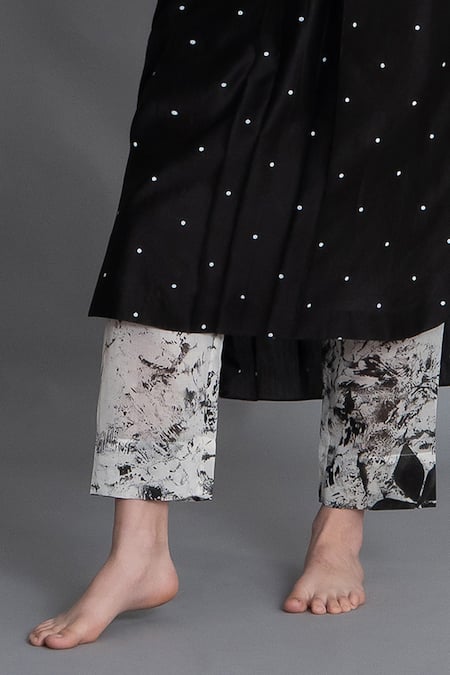 Shop Khat Black Chanderi Silk Round Neck Textured Print Kurta And Pant Set Online at Aza Fashions Shop_Khat_Black Chanderi Silk Round Neck Textured Print Kurta And Pant Set _Online_at_Aza_Fashions