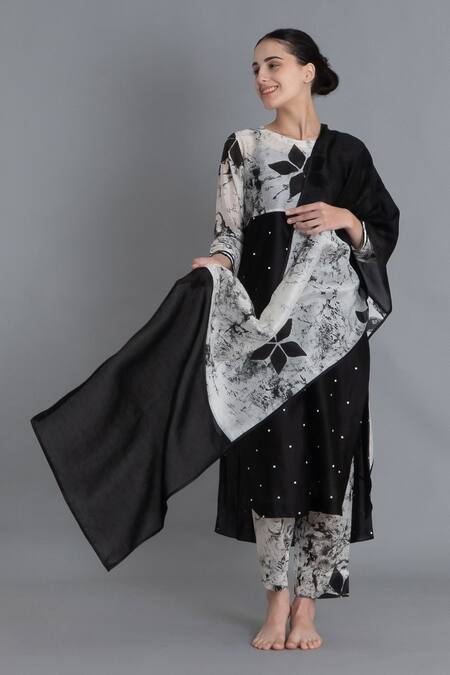 Shop Khat Black Chanderi Silk Embroidery Round Neck Printed Kurta And Pant Set Online at Aza Fashions Shop_Khat_Black Chanderi Silk Embroidery Round Neck Printed Kurta And Pant Set _Online_at_Aza_Fashions