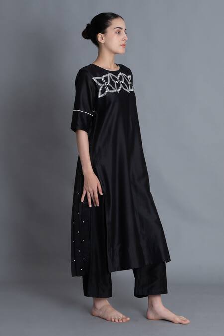Buy Khat Black Chanderi Silk Embroidery Round Neck Floral Pleated Kurta And Pant Set Online at Aza Fashions Buy_Khat_Black Chanderi Silk Embroidery Round Neck Floral Pleated Kurta And Pant Set _Online_at_Aza_Fashions