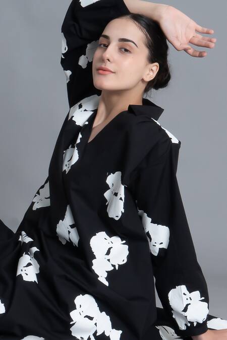 Shop Khat Black Poplin, Cotton Collared Floral Printed Kurta And Pant Set Online at Aza Fashions Shop_Khat_Black Poplin, Cotton Collared Floral Printed Kurta And Pant Set _Online_at_Aza_Fashions