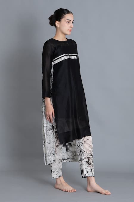 Shop Khat Black Chanderi Silk Round Neck Textured Pleated Kurta And Pant Set Online at Aza Fashions Shop_Khat_Black Chanderi Silk Round Neck Textured Pleated Kurta And Pant Set _Online_at_Aza_Fashions