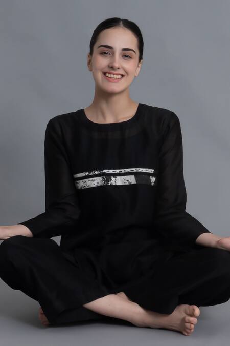 Shop Khat Black Chanderi Silk Round Neck Textured Pleated Kurta And Pant Set Online at Aza Fashions Shop_Khat_Black Chanderi Silk Round Neck Textured Pleated Kurta And Pant Set _Online_at_Aza_Fashions