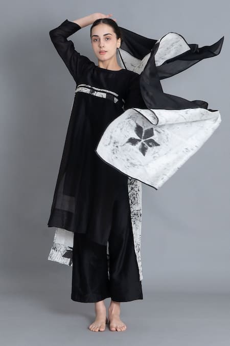 Shop Khat Black Chanderi Silk Foil Printing Round Neck Textured Pleated Kurta Pant Set at Aza Fashions Shop_Khat_Black Chanderi Silk Foil Printing Round Neck Textured Pleated Kurta Pant Set _at_Aza_Fashions
