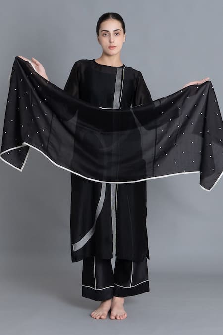 Khat Black Chanderi Silk Embroidery, Piping Round Neck Khat Pantone Kurta Set 