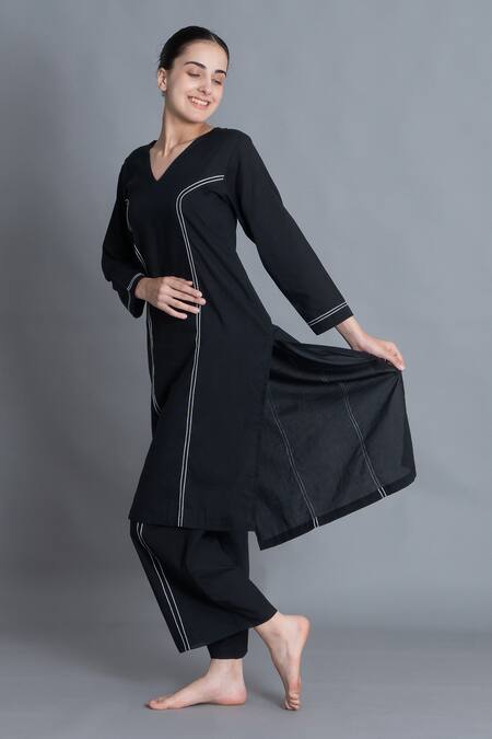 Khat Black Handloom Cotton Embroidery V-neck Noir Kurta And Pant Set Online at Aza Fashions Khat_Black Handloom Cotton Embroidery V-neck Noir Kurta And Pant Set _Online_at_Aza_Fashions