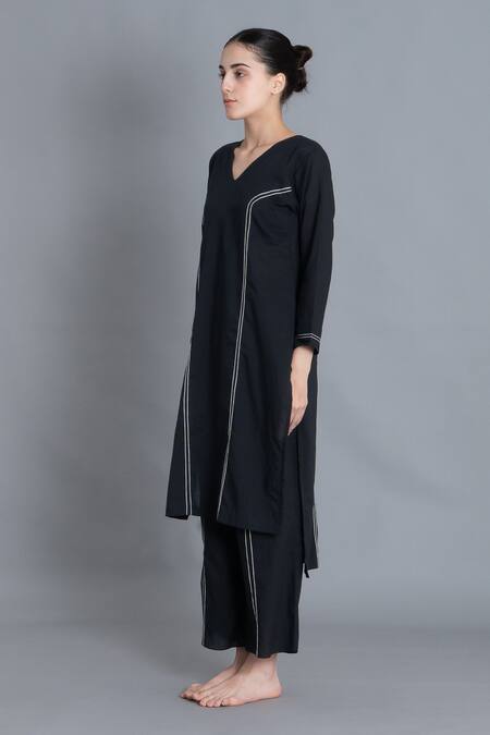 Khat Black Handloom Cotton Embroidery V-neck Noir Kurta And Pant Set at Aza Fashions Khat_Black Handloom Cotton Embroidery V-neck Noir Kurta And Pant Set _at_Aza_Fashions