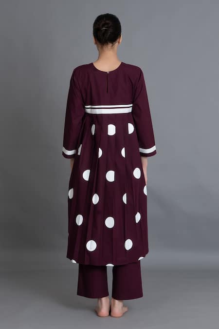 Khat Maroon Polka Pleated Back Kurta & Pant Set 