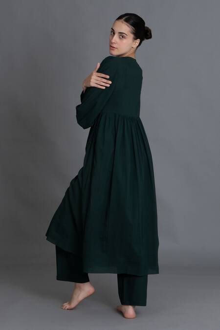 Shop Khat Emerald Green Handloom Cotton Embroidery Forest Hand Smocked Kurta And Pant Online at Aza Fashions Shop_Khat_Emerald Green Handloom Cotton Embroidery Forest Hand Smocked Kurta And Pant _Online_at_Aza_Fashions