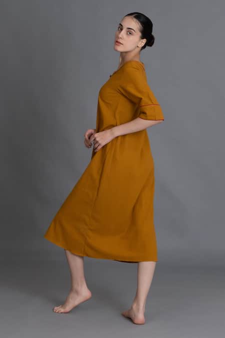 Khat Mustered Round Neck Cotton Kurta 