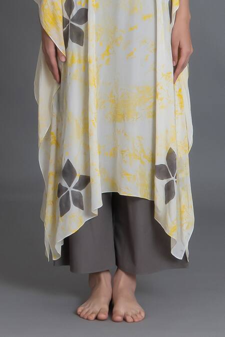 Khat_Yellow Crepe, Silk Round Neck Creziaflorqal Kaftan And Pant Set _Online_at_Aza_Fashions