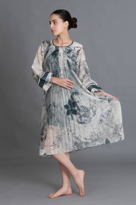 Buy_Khat_Green Chanderi Silk Embroidery Round Neck Mint Texture Print Kurta _Online_at_Aza_Fashions