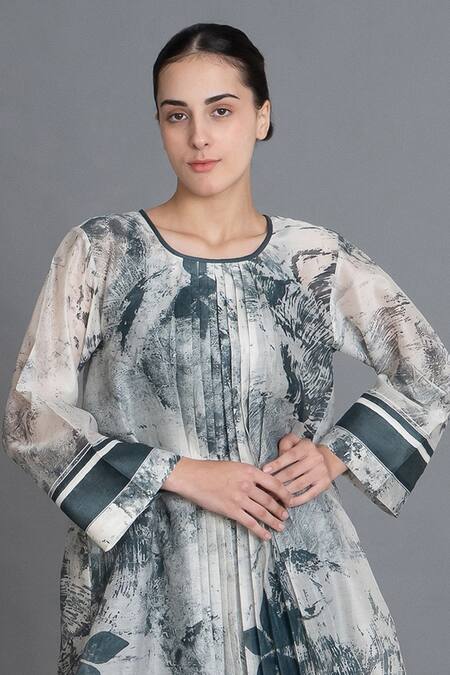 Shop_Khat_Green Chanderi Silk Embroidery Round Neck Mint Texture Print Kurta _Online_at_Aza_Fashions