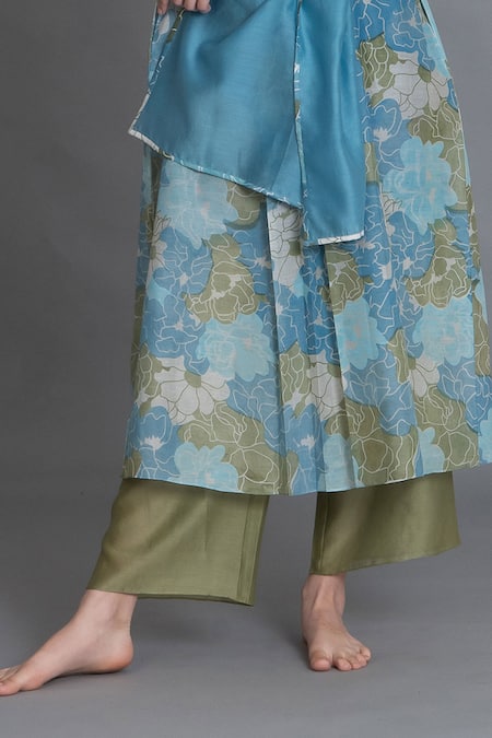 Khat_Blue Chanderi Silk Round , Keyhole Ocean Floral Print Kurta Set _Online_at_Aza_Fashions
