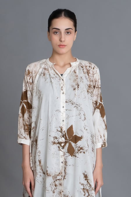 Buy_Khat_Off White Handloom Cotton Mandarin Collar Earthy Brown Print Kurta And Pant Set _Online_at_Aza_Fashions