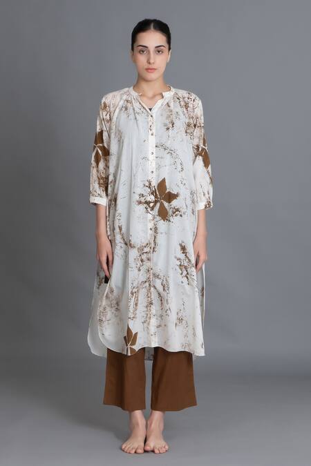 Khat_Off White Handloom Cotton Mandarin Collar Earthy Brown Print Kurta And Pant Set _at_Aza_Fashions
