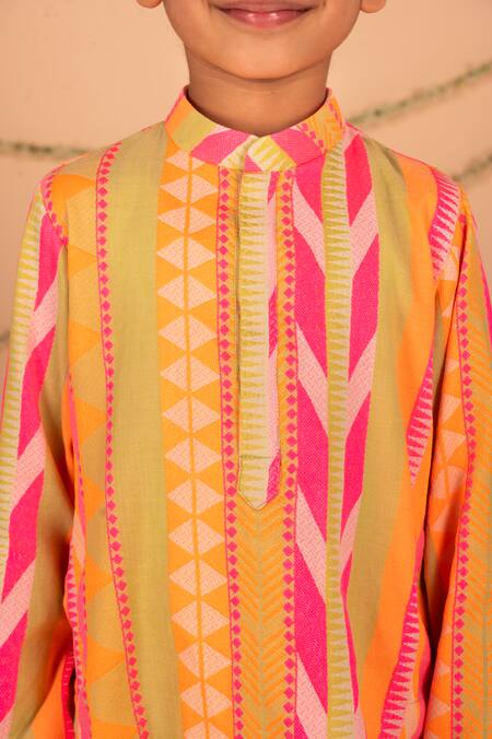 Buy_Toplove_Multi Color Geometric Woven Kurta And Pajama Set _Online_at_Aza_Fashions