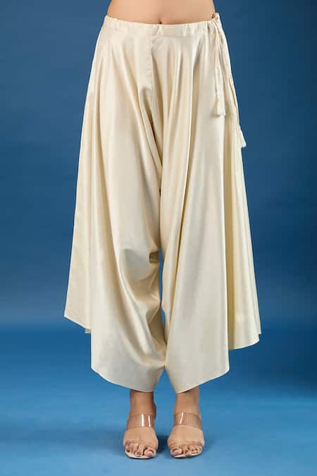 Prisho_Green Embroidery Round Neck Dori Kaftan And Pant Set _Online_at_Aza_Fashions