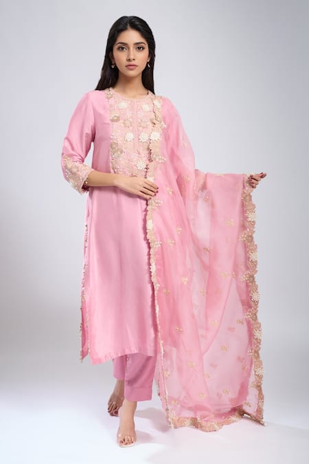 Prisho 3D Floral Embroidered Kurta Set 