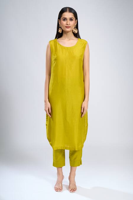 Buy Prisho Green Embroidery Round Neck Dori Kaftan Pant Set Online at Aza Fashions Buy_Prisho_Green Embroidery Round Neck Dori Kaftan Pant Set _Online_at_Aza_Fashions