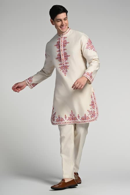 Taroob Embroidered Kurta & Pyjama Set 