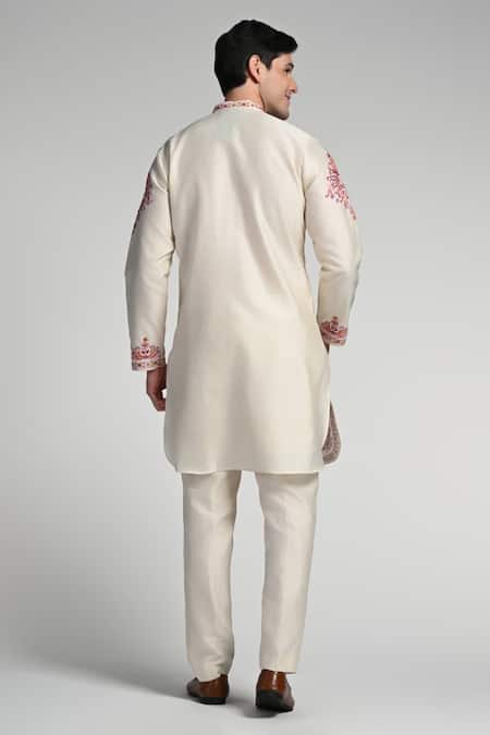 Taroob Embroidered Kurta & Pyjama Set 