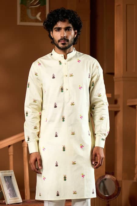 Taroob_Off White Silk, Cotton Embroidery Kurta And Pyjama Set _Online_at_Aza_Fashions